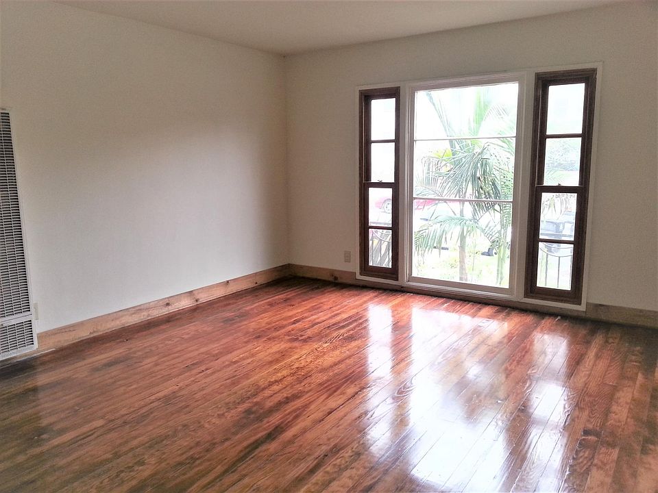 1st image of 843 S Mariposa Ave