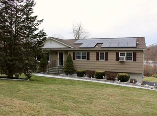 393 Barrett Hill Rd, Mahopac, NY 10541