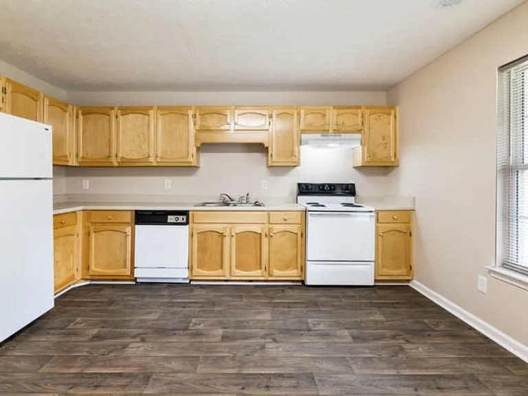 Georgia Place Townhomes — Photo 9