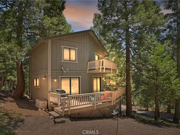 305 Cedarbrook Dr, Twin Peaks, CA 92391