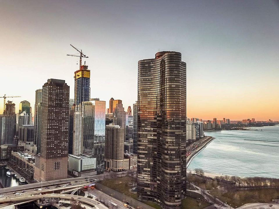 Lake Point Tower