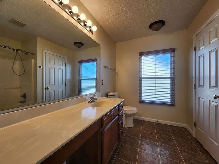 1222 Sunset Dr — Photo 45