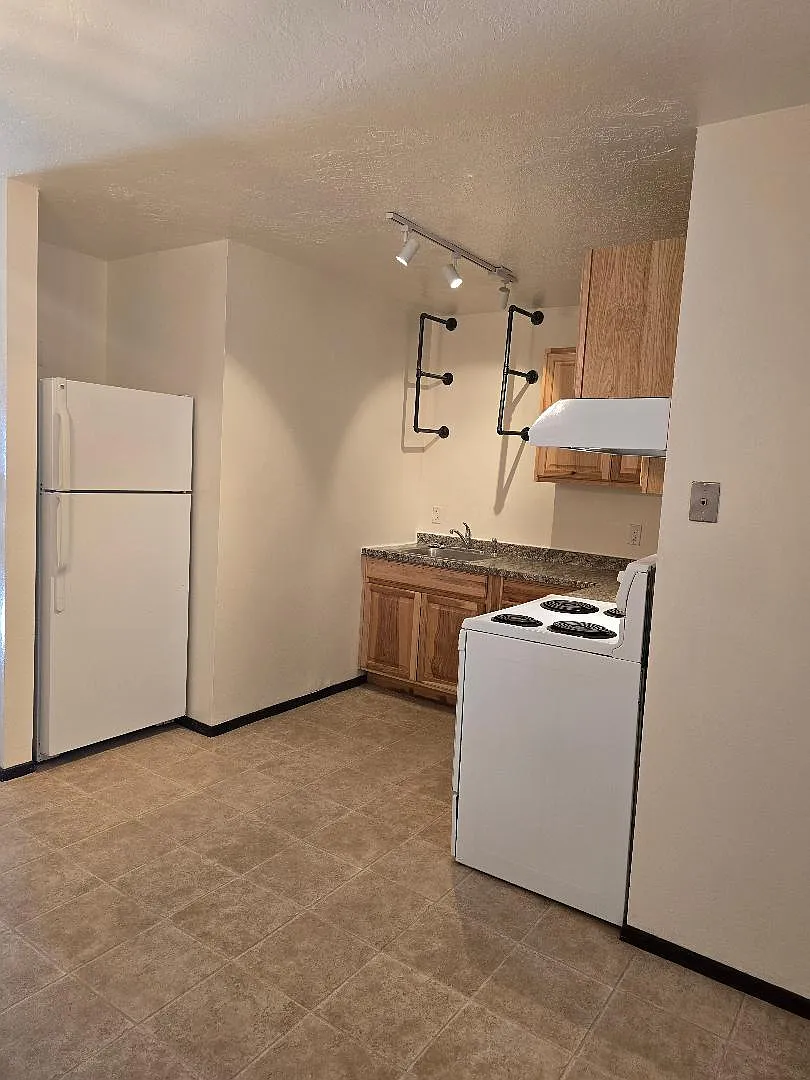 Unit Photo - 737 Don Diego Ave #D