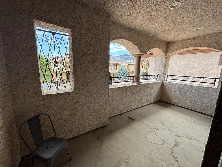 10765 Serratina Dr — Photo 14
