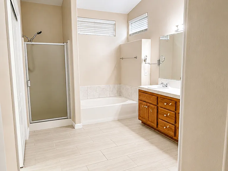 404 Windsor Park Dr — Photo 31