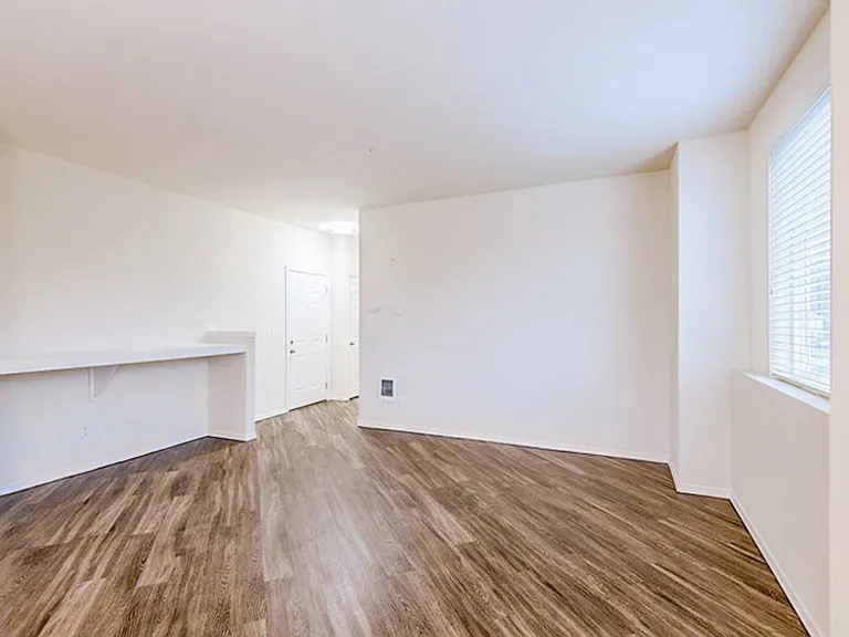 Washington Court Residential — Photo 47