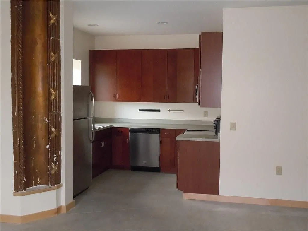 1 bed, 1.0 bath, 868 sqft, $1,350 — Photo 4