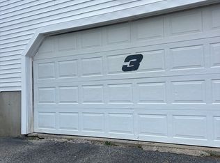 3 Ansonia Rd, Worcester, MA 01605