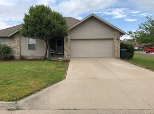 1130 Woodland Rdg, Monett, MO 65708