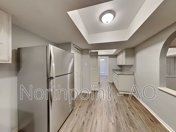 4th image of 7109 Cloverglen Dr