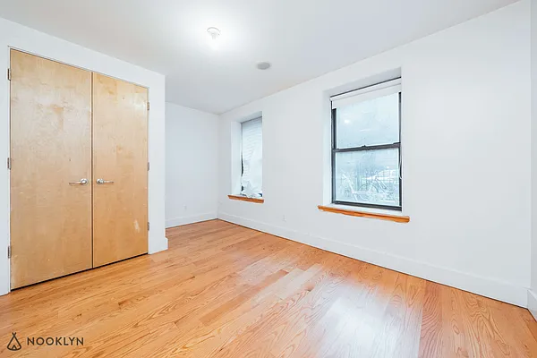 Rented by Nooklyn NYC LLC | media 21