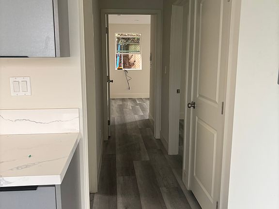 2nd image of 3221 Stanford Ave #3220