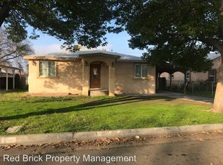 1015 E Lincoln Ave, Madera, CA 93638