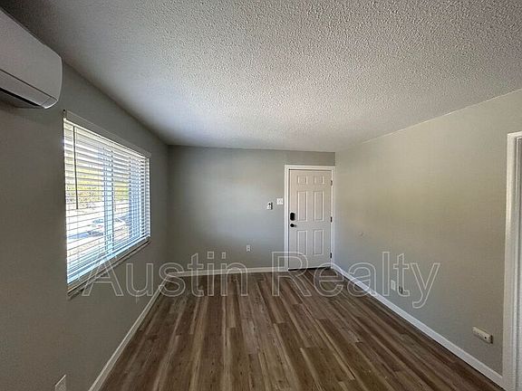 5th image of 4164 Folsom Ave APT E
