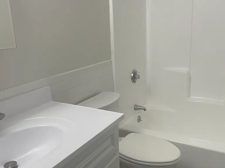 629 Highland Ave #5 — Photo 14
