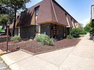 1500 E 10th Ave #8, Winfield, KS 67156