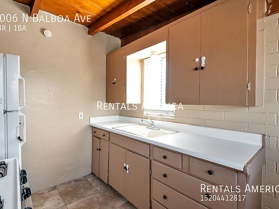 4th image of 3006 N Balboa Ave