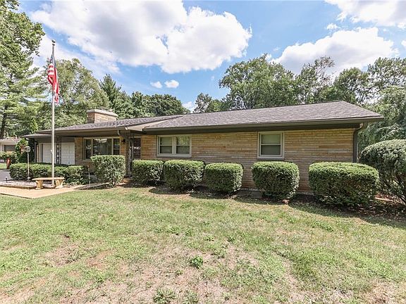 4th image of 7317 Lindenwood Dr