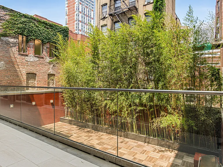 433 E 74th St #GARDEN — Photo 10