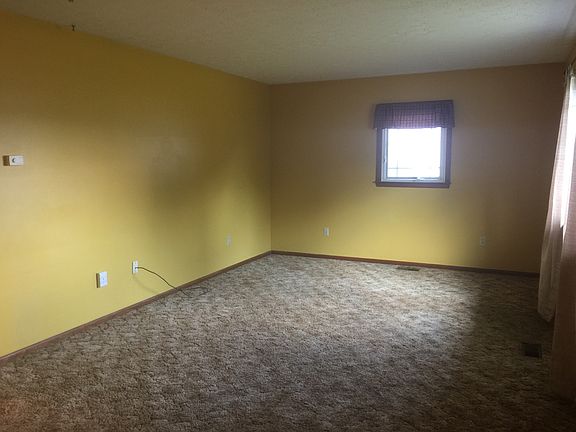 4th image of 209 Wenner St