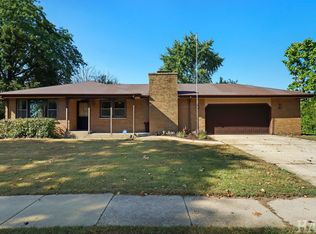 4012 Pleasant Valley Blvd, Rockford, IL 61114