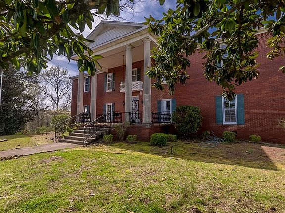 2nd image of 203 Gaines St