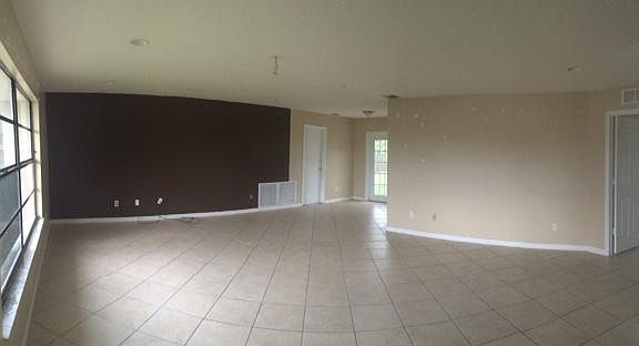 2nd image of 572 SE Seahouse Drive