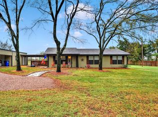 1223 Yowell Rd, Whitesboro, TX 76273