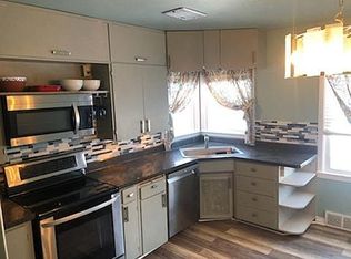 201 Terrace Dr, Waterloo, IA 50702