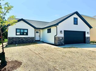 2301 Odegard Dr, Stoughton, WI 53589