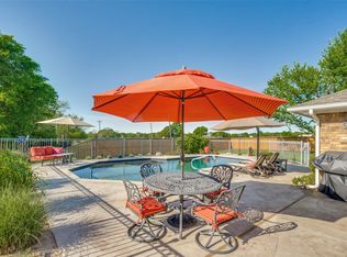 2 Hillcrest Dr, Lucas, TX 75002