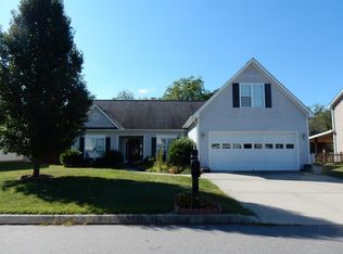 249 Meadow Pathway Dr, Fletcher, NC 28732