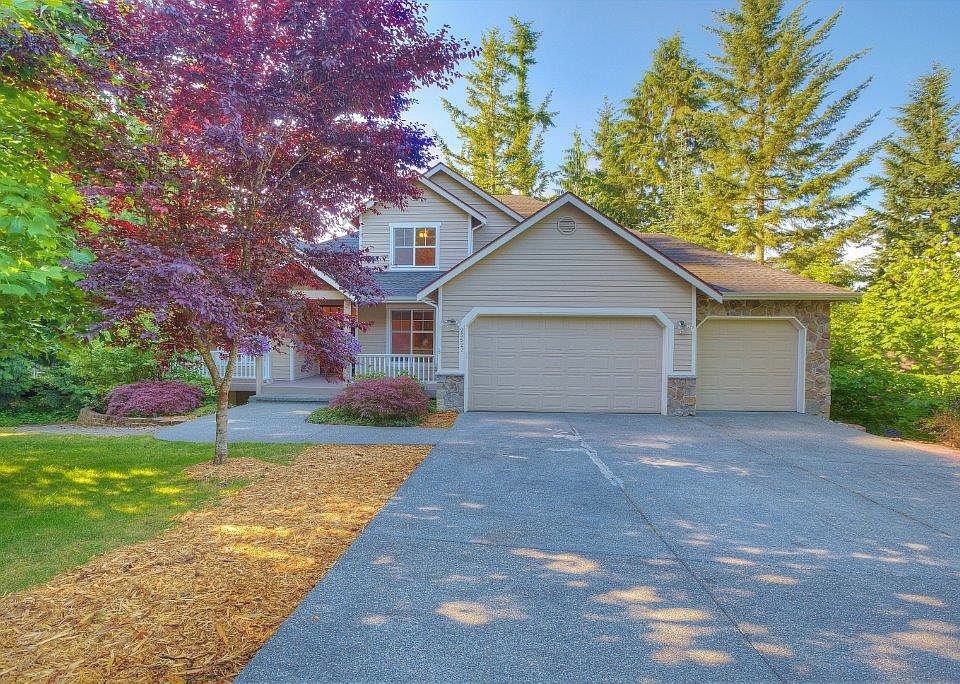 1st image of 25527 SE Mirrormont Blvd