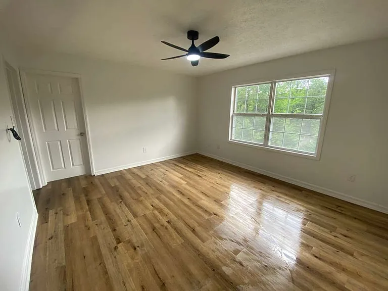 5 E Pinecrest Dr #302 — Photo 6