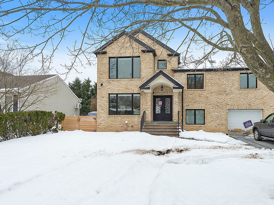 1st image of 71 Bengeyfield Dr