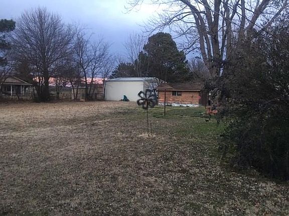 3rd image of 102 Sherry Dr
