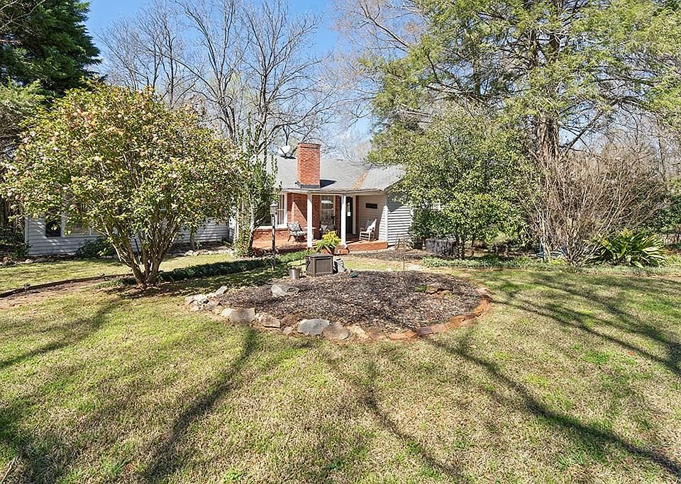 1st image of 101 Marshall Ct