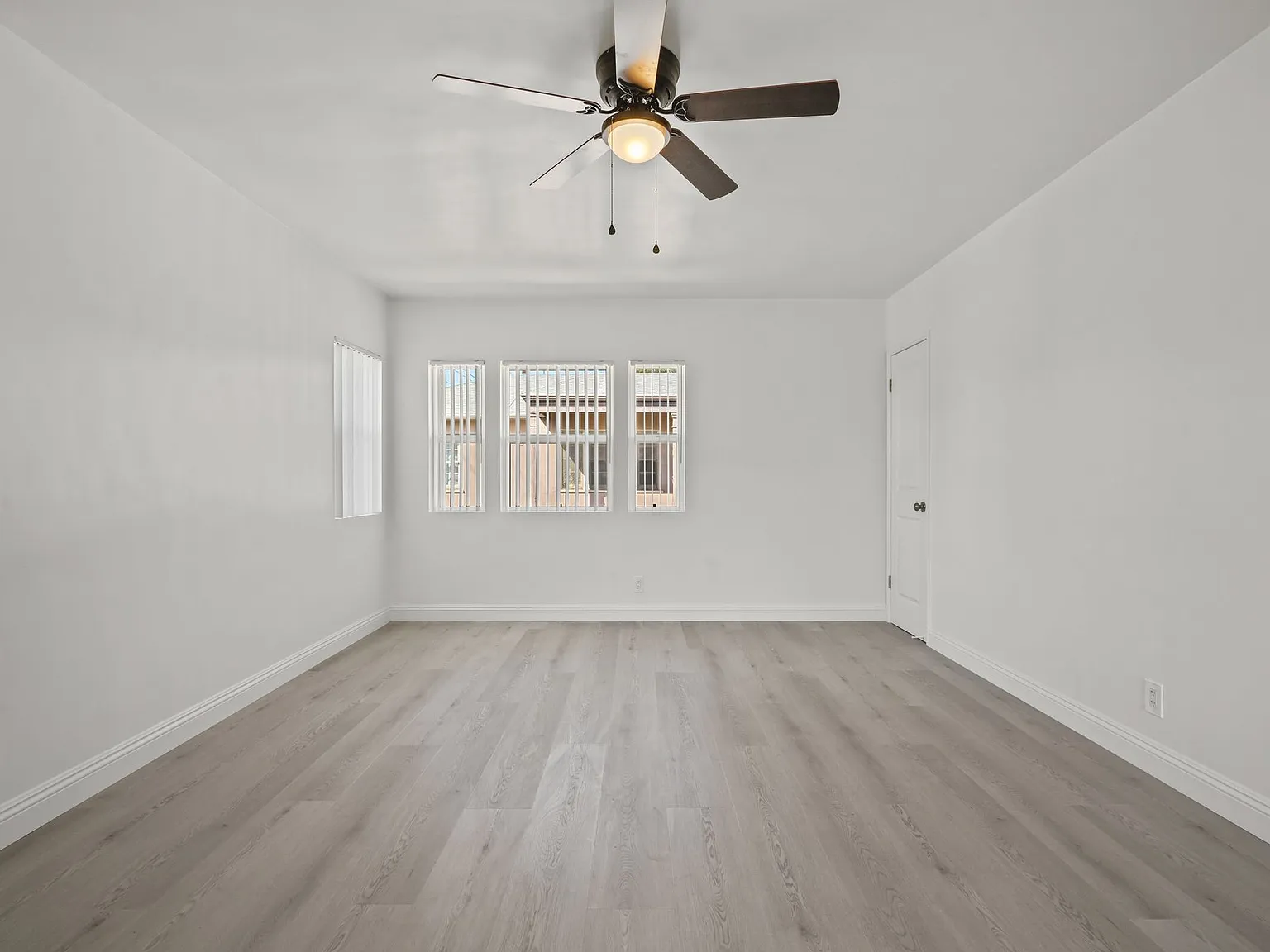 2 bed, 754 sqft, $2,495 — Photo 4