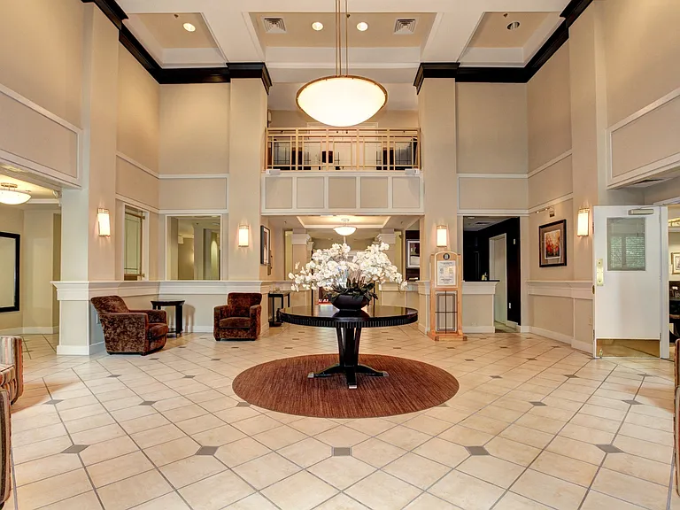 Strathmore Court at White Flint — Photo 20