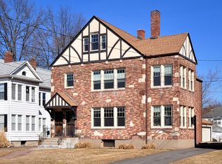 112-114 Ardmore Rd, West Hartford, CT 06119