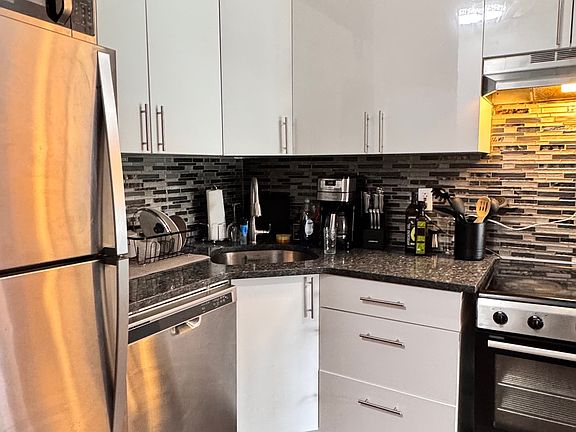 3rd image of 231 2nd Ave APT 7