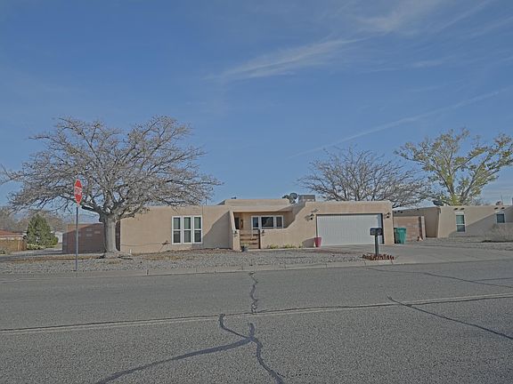 2nd image of 10120 La Paz Dr NW