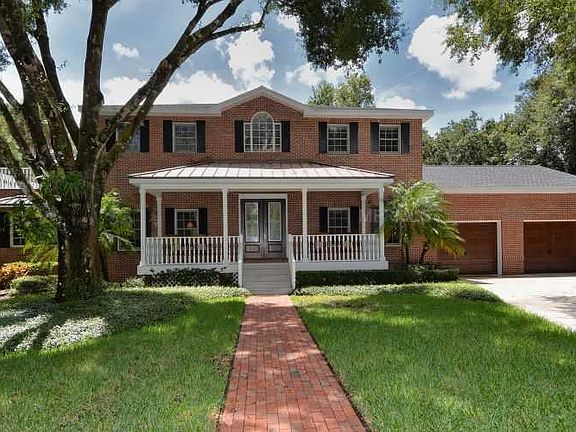 2nd image of 2806 Sarasota Golf Club Blvd