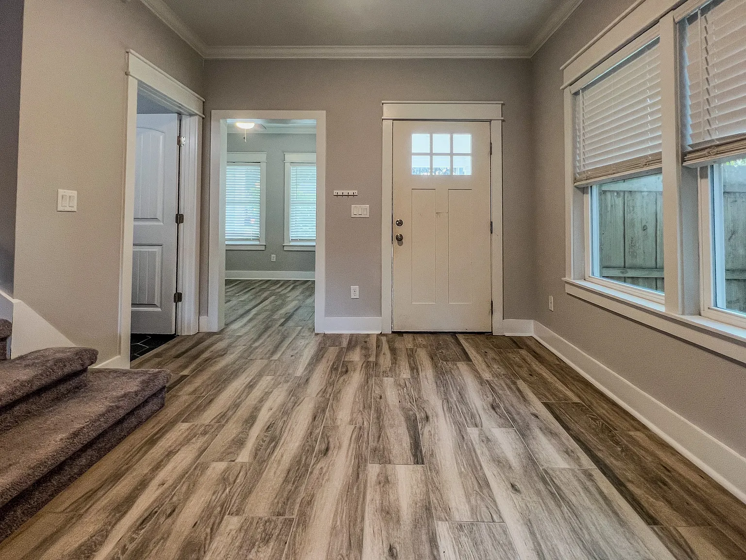4 bed, 2518 sqft, $3,395 — Photo 4