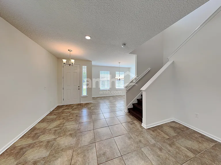 2433 Adams Lake Blvd — Photo 8