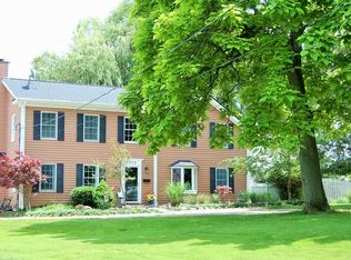 7277 Ward Rd, Parma, OH 44134