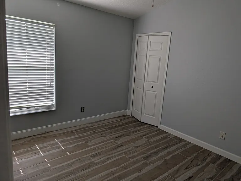 10929 Lake Andover Blvd — Photo 12