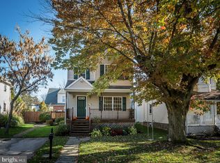 29 1/2 West Ave, Bryn Mawr, PA 19010