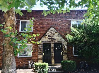 5526 Covode St APT 1, Pittsburgh, PA 15217