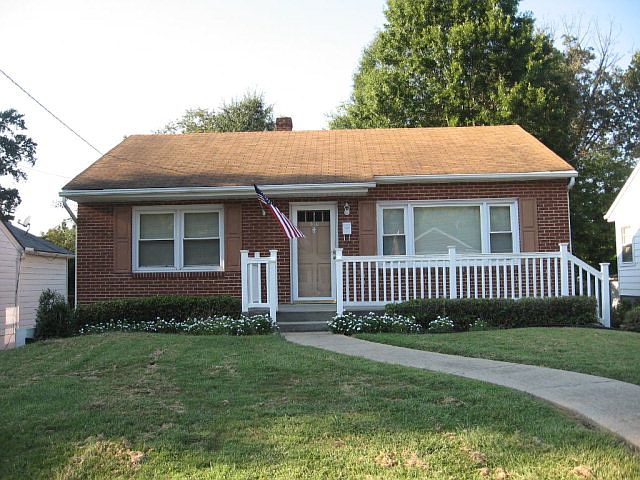 1st image of 310 Parkland Dr
